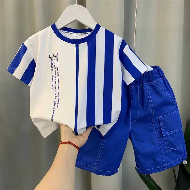 Clothing Sets Boys Summer Set 2024 New Childrens Handsome Striped Clothes Boys Summer Short Sleeve Two Piece Set Kids Outfits