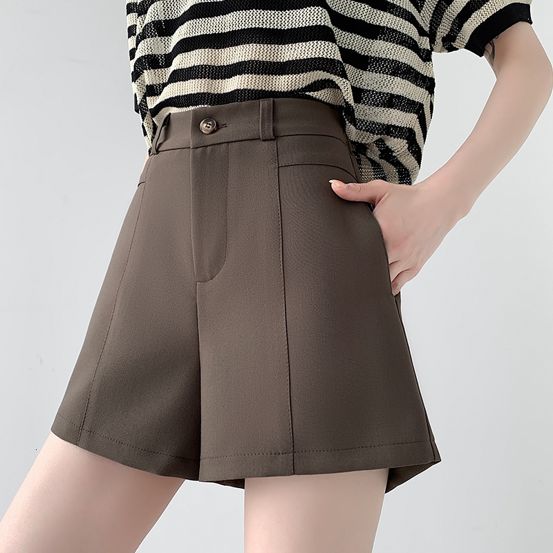 Design sense: Grey suit shorts for women's summer 2024 college style loose A-line wide leg casual five quarter pants