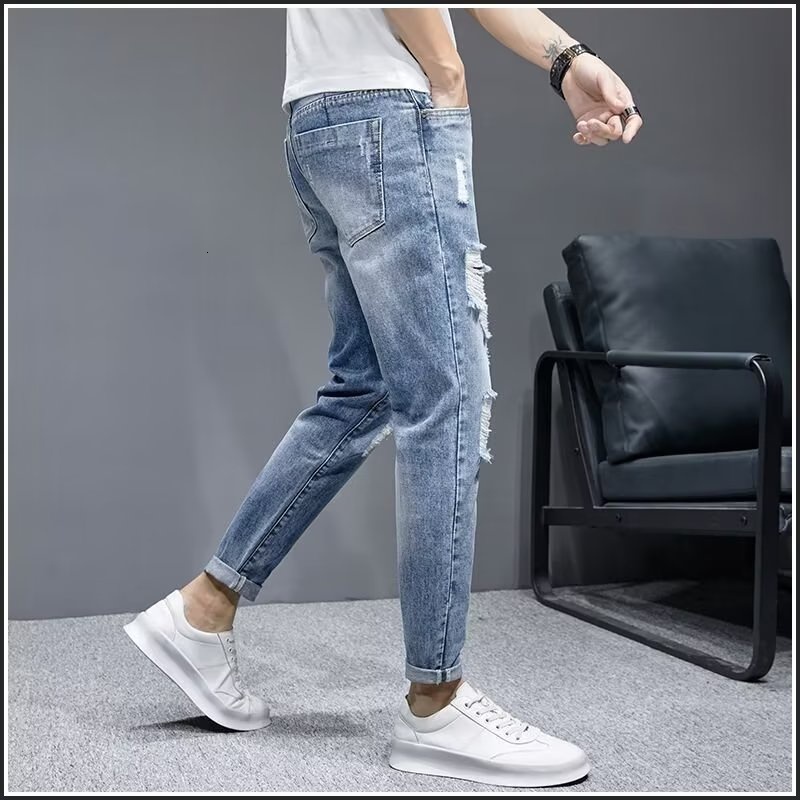 Korea Summer Korean men's jeans ripped fashion slim Jeans Men's Slim Fit boys' skinny pants COD
