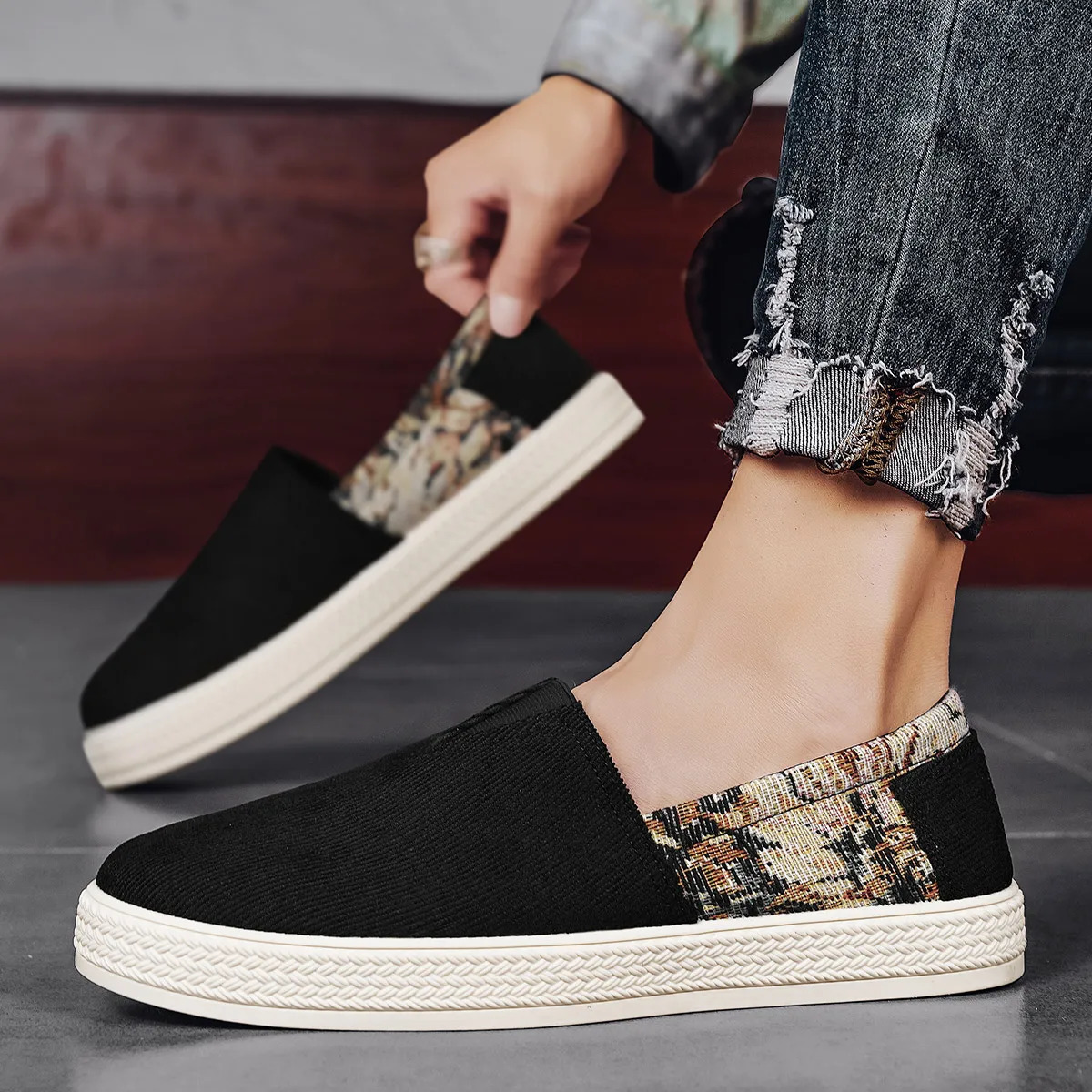 Comfortable mens shoes breathable fishermans shoes mens casual canvas Loafers flat vulcanized sports shoes mens Espadrillles summer 240715