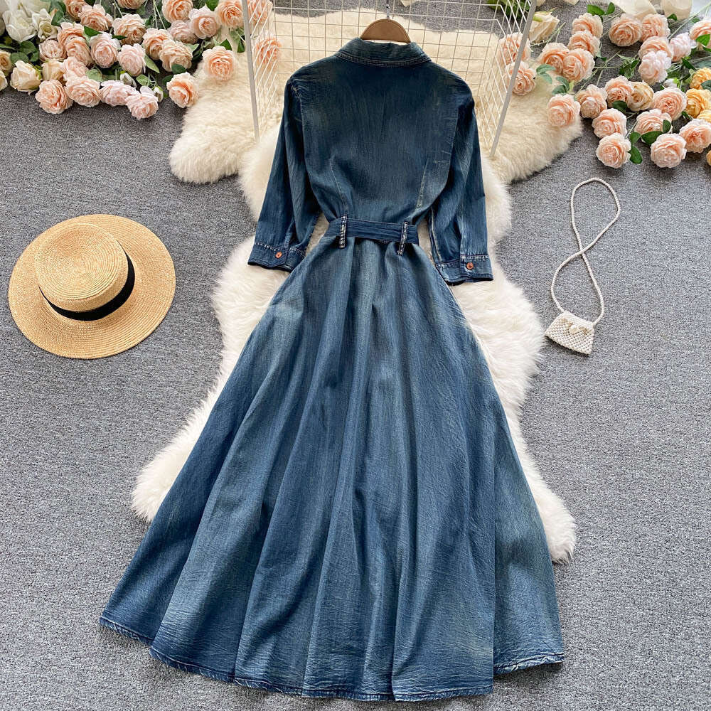 Hong Kong Style Heavy Industry Embroidery Design Sense Niche High-end Socialite Temperament Single Breasted Denim Dress Women Temperament Sexy Oversiz