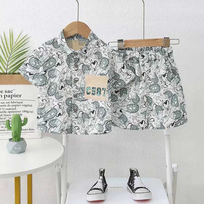 Clothing Sets Boys Summer Set New Childrens Shirt Handsome And Thin Style Childrens Summer Short Sleeve Two Piece Set with Trendy Colors
