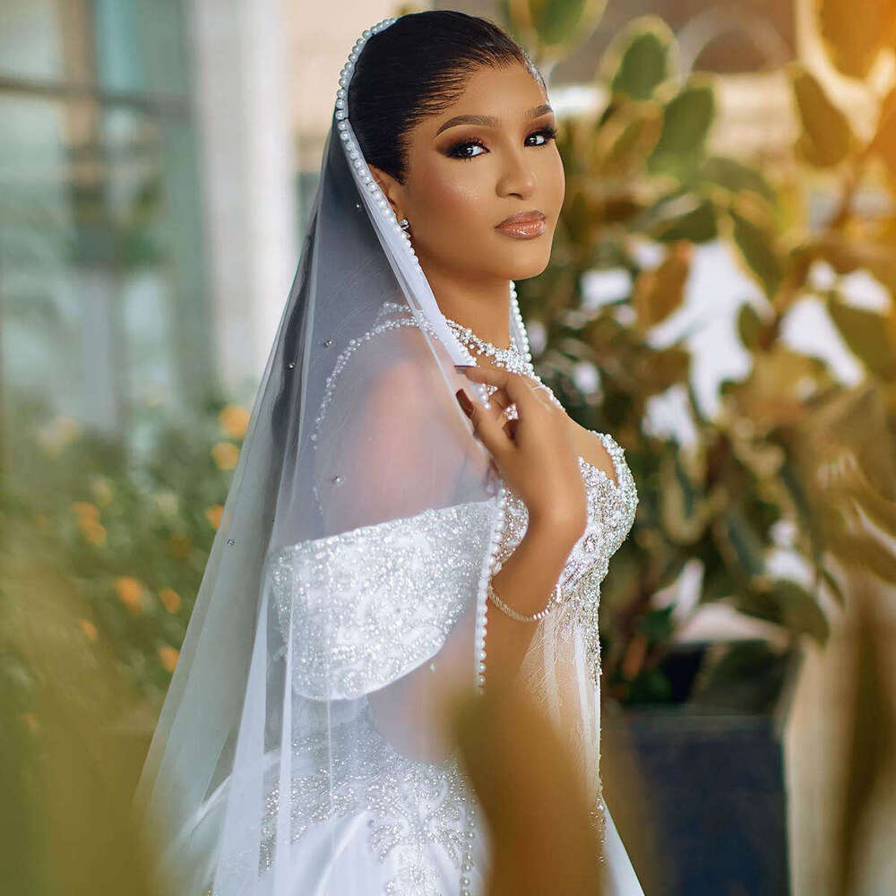 Gorgeous Pearls Mermaid Wedding Dresses Crystal Beading Bridal Gowns with Detachable Train Lace Custom Made Vestido de novia