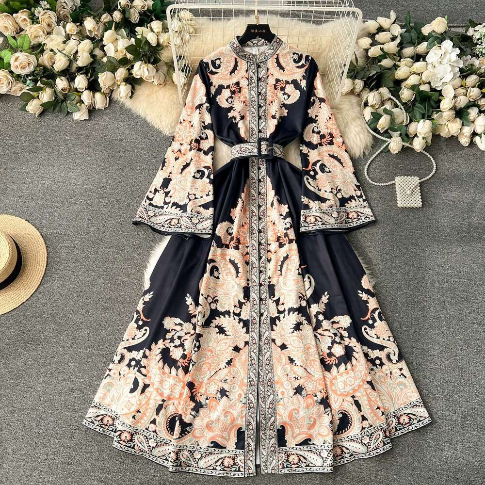 French Elegant Printed Dress, Western Style, Age Reducing Fashion, High Grade Feeling, Flare Sleeves, Waist Closing, Single Row Button Skirt High Wais
