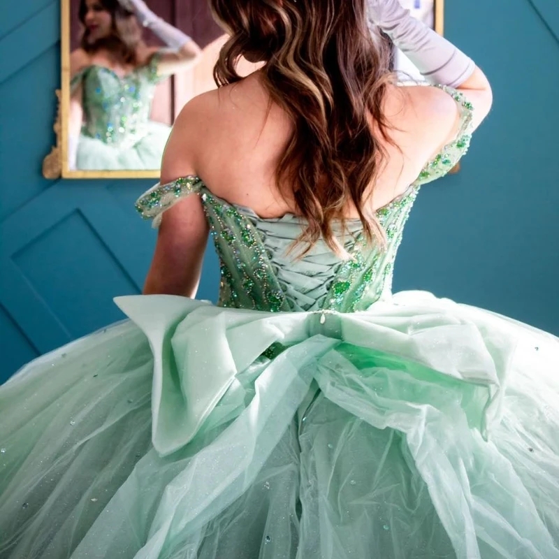 Mint Green Ball Gown Quinceanera Dresses Sweetheart Beads Crystal Tull Off the Shoulder Sweet 16 Vestido De 15 Anos