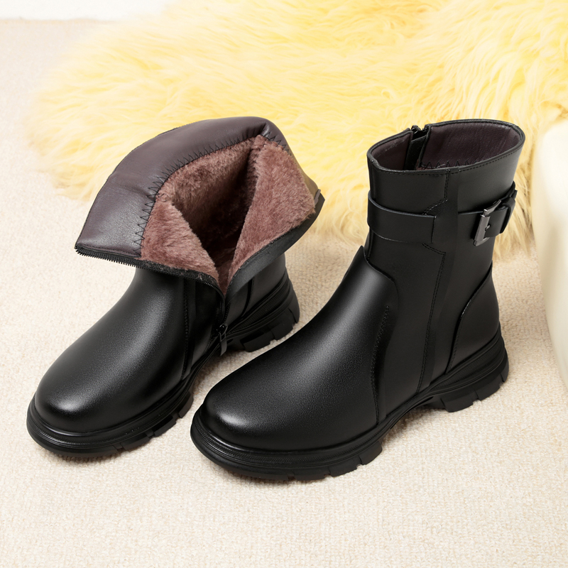 AIYUQI Women Boots Winter Shoes New 2024 British Style Genuine Leather Women Large Size Boots Wool Warm Ladies Snow Boots