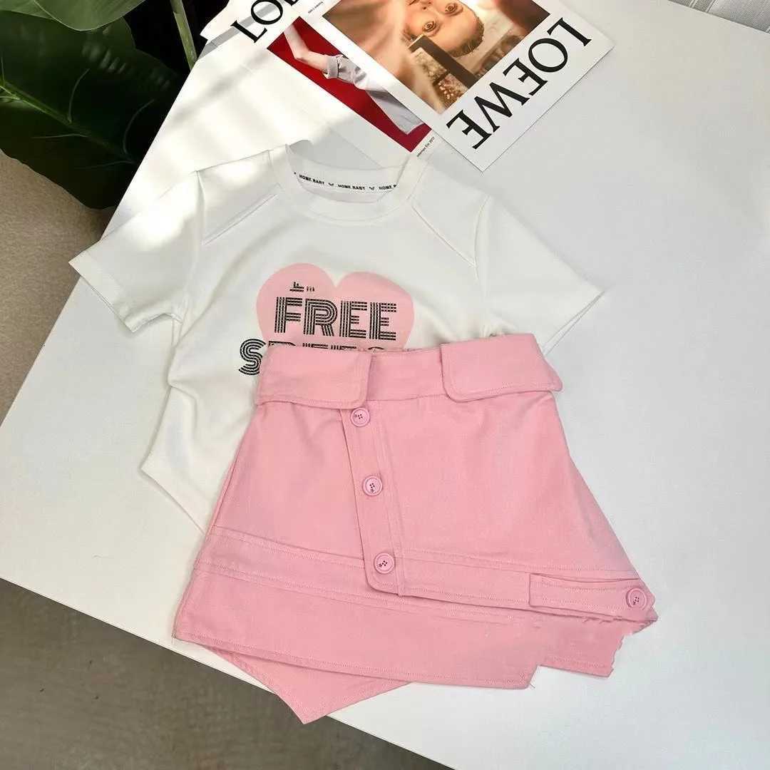 Clothing Sets Girls Summer Set 2024 New Western Style Girl Sweet Pink Love Short Sleeves+Fashionable Short Skirt Two Piece Set Kids Outfits
