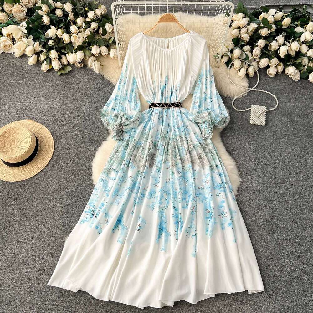 Gongyan Style Floral Dress, Womens Pleated Waist Cinched Lantern Sleeve Design, Feeling Niche, Light Luxury, Super Immortal Large Swing Skirt SKINNY D