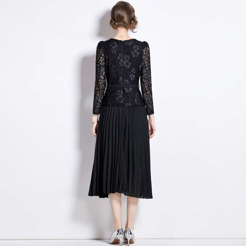 French Small Fragrant Style for Women with A High-end Feel. Heavy Work Nail Bead Metal Buckle Square Neck Lace Patchwork Pleated Fairy Dress Silk Dres