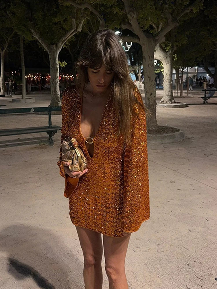 Y2K Sequins Hollow Out Mini Dress For Women Sexy Long Flare Sleeve Deep Vneck Short Fashion Evening Party Vestidos 240715