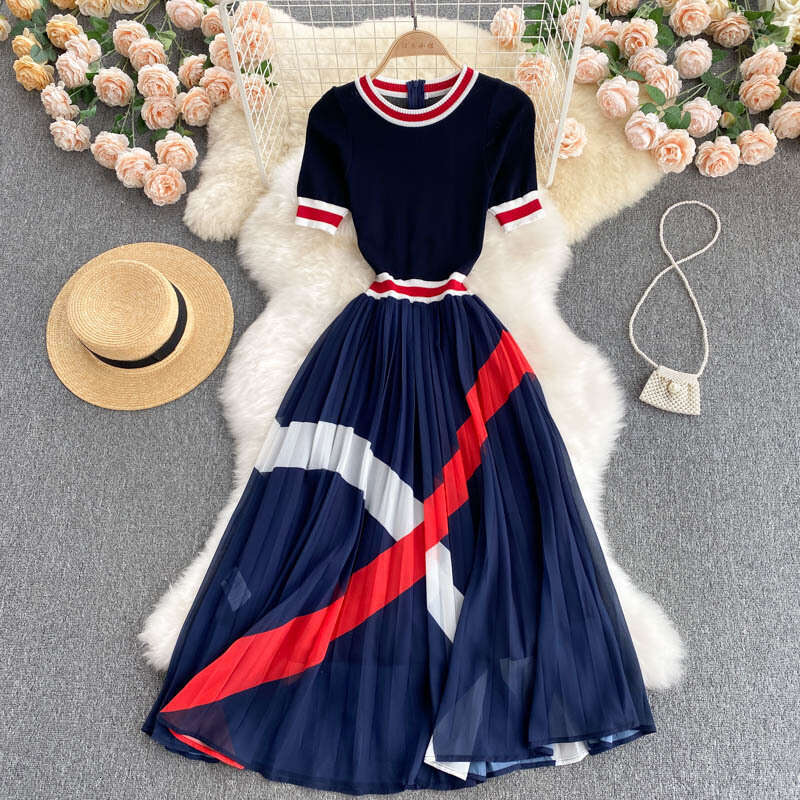 Knitted Short Sleeved Design, Color Blocking Stripe Splicing, Heavy-duty Pleated Chiffon Dress, New Summer Slimming Skirt Pregnant Womens Dress