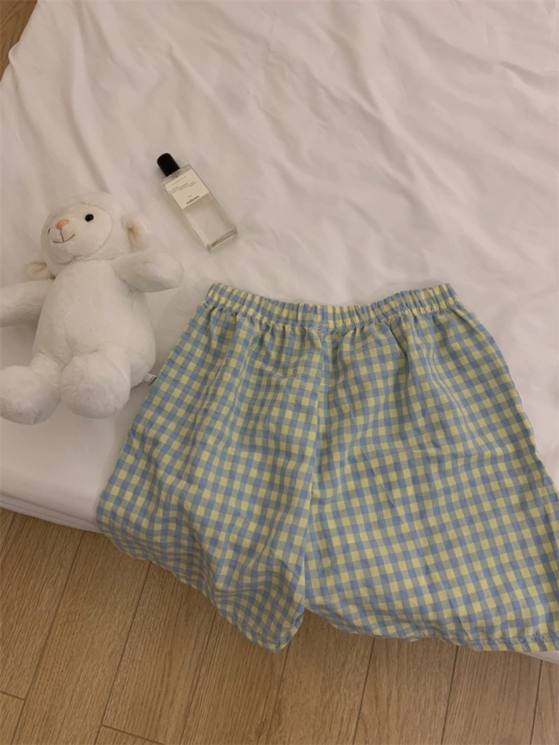Pajama pants 2024, new walking and bending thin casual loose checkered home shorts for women in summer