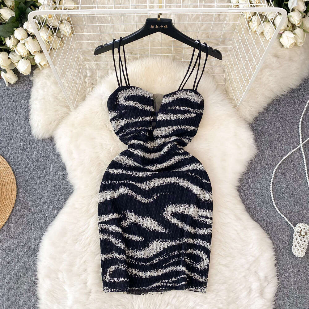 Temperament, Sexy, Feminine Taste, Dress Nightclub Bounce, Diao Dress, Design Sense, Hollow Out Bra, Waist Wrap, Hip Wrap Loose Short BOHO DRESS