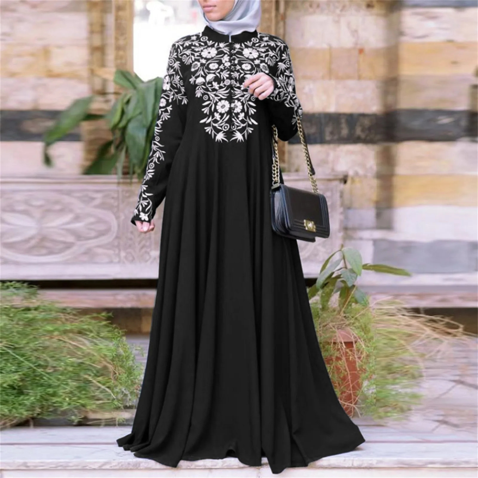 Dubai Abayas Black Elegant Dress Print Flower Islamic Prayer Clothes For Girls Ramadan Robe Long Kimono Fashion Arabic Wear 240715