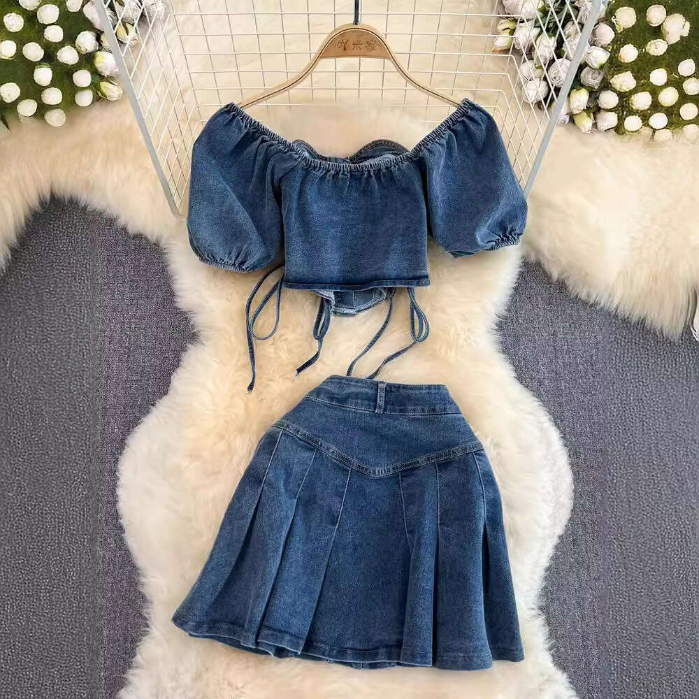 Fashion Set Women with Pure Desire for Sweetness Spiciness, Sweet and Spicy Off Shoulder Denim Strap Top, Two-piece High Waisted Pleated Skirt BOHO DR