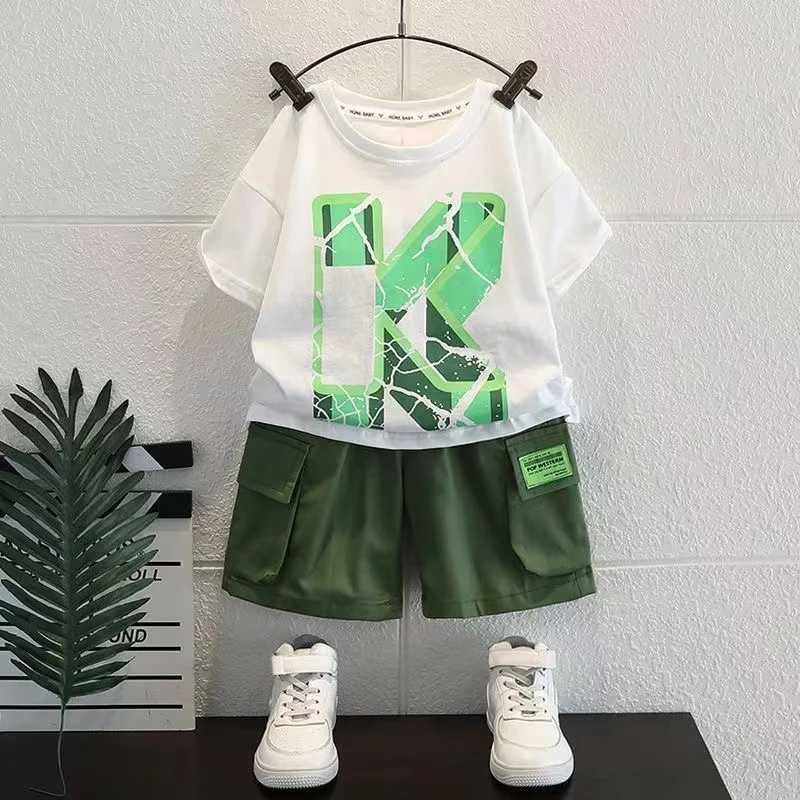 Clothing Sets Boys Summer Suit Childrens Short Sleeved T-shirt Two-piece Set 2024 New Handsome Boys Summer Thin Clothing Trend