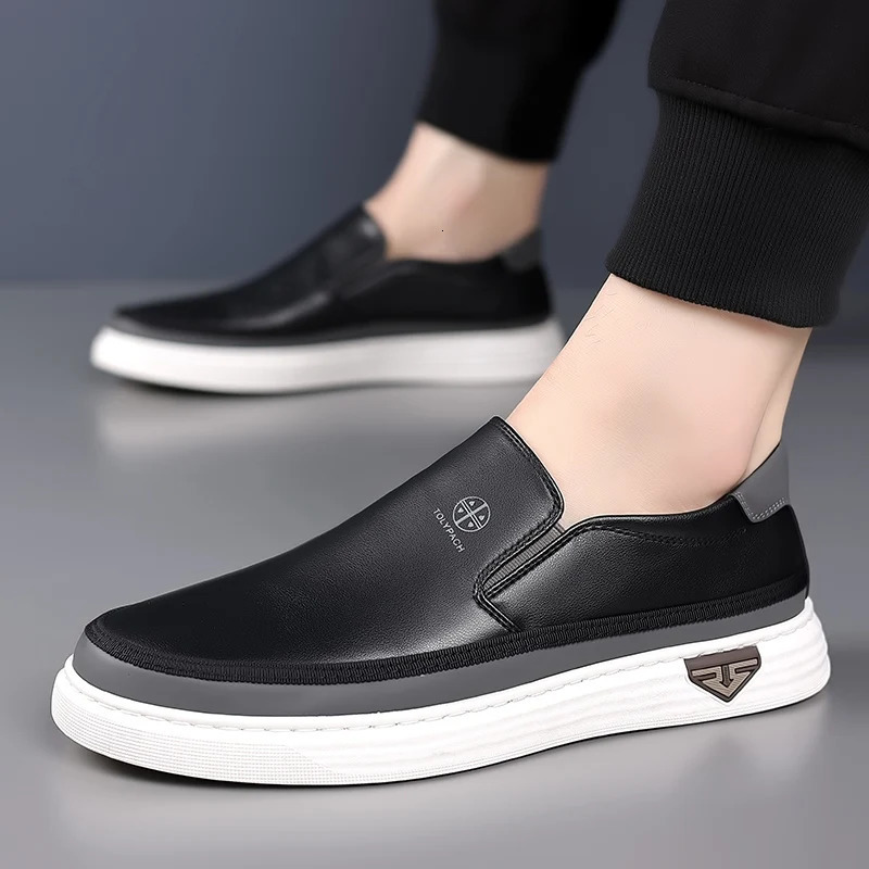 Classic Mens Breathable Roller Coaster Leather Fashion Driving Shoes Mens Full Set Sports Shoes Mens Skating Shoes Outdoor Mens Comfortable Apartment 