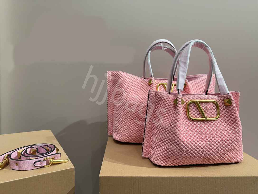 2024 v Raffias Large Tote Designer Beach Bag Vlogo Luxurys rivet handbag 7A Womens Shoulder Shop bag with purse crossbody duffle mens clutch weave Straw travel bags