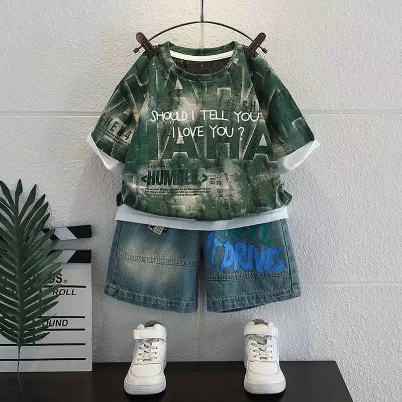 Clothing Sets Boys Set Summer 2024 New Western Style Childrens Middle and Big Boys Summer Fashion Korean Style Short Sleeve Two Piece Set