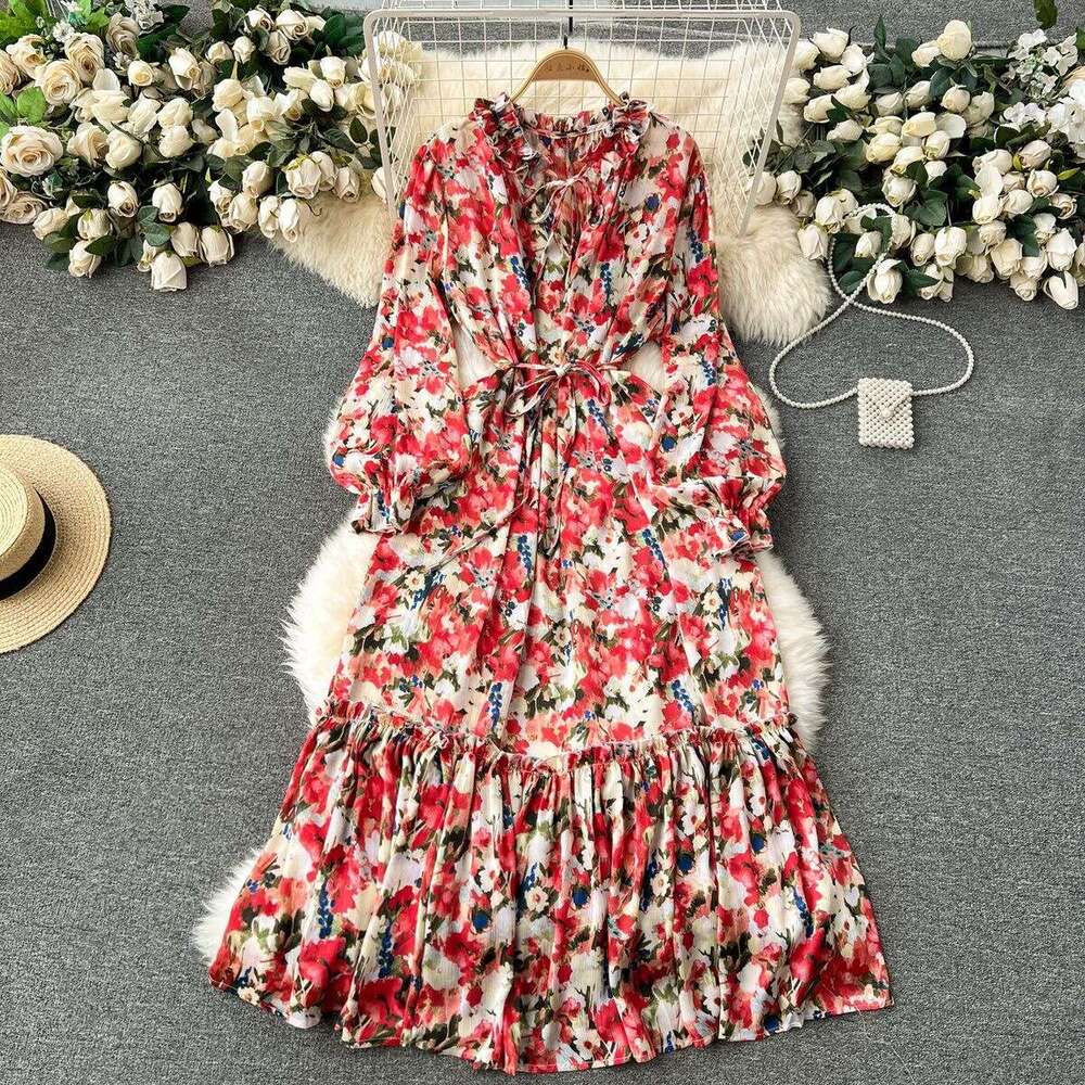 Fragmented Flower Womens New Loose Western Style, Age Reducing Sweet Chiffon Fairy Dress, Elegant and Hanging Long Dress Silk Dress Round Neck Dress