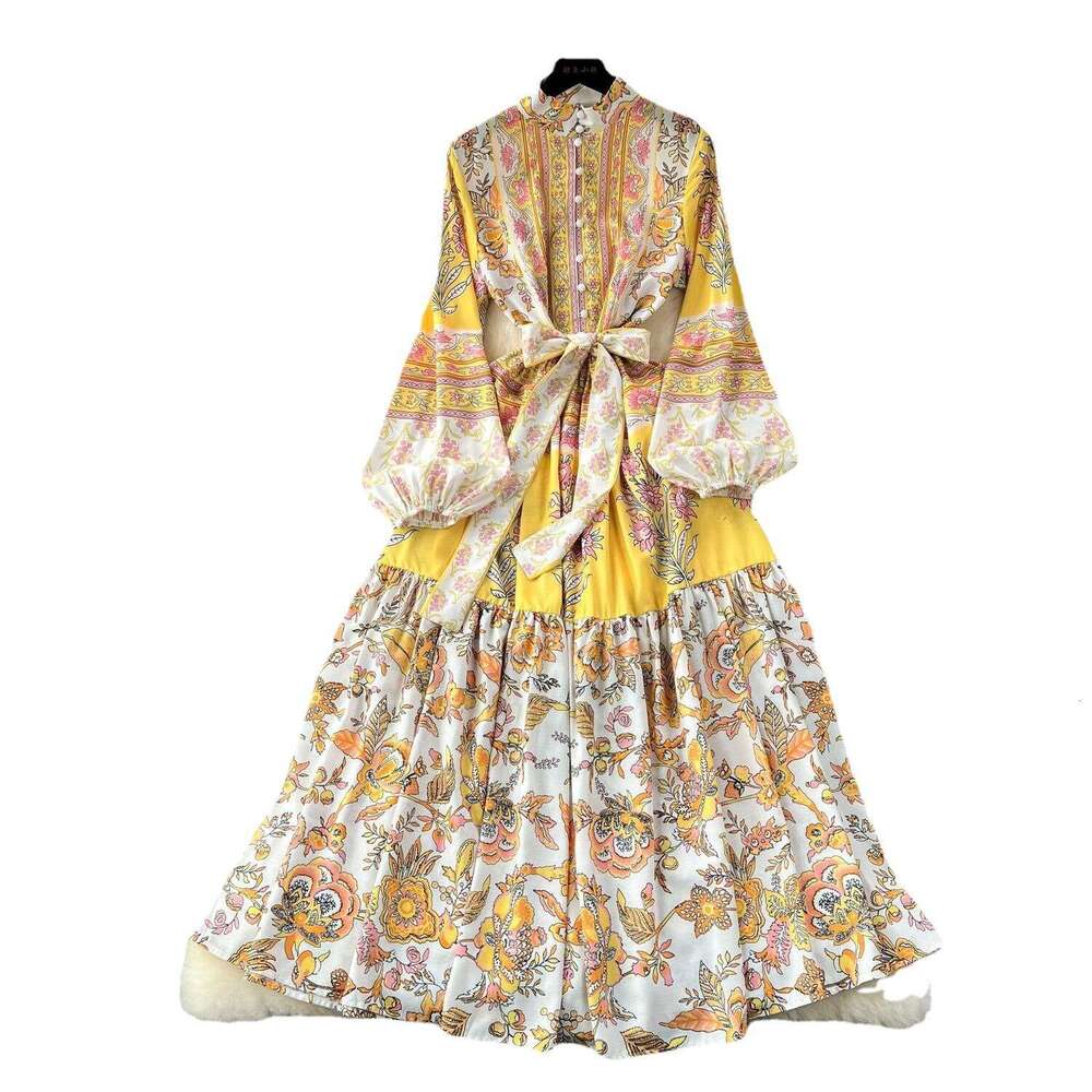 French Stand Up Collar Palace Extended Style Printed Dress with A Sense of Design, Straps, Waist Cinching, Hanging, and Large Swing Vacation Skirt