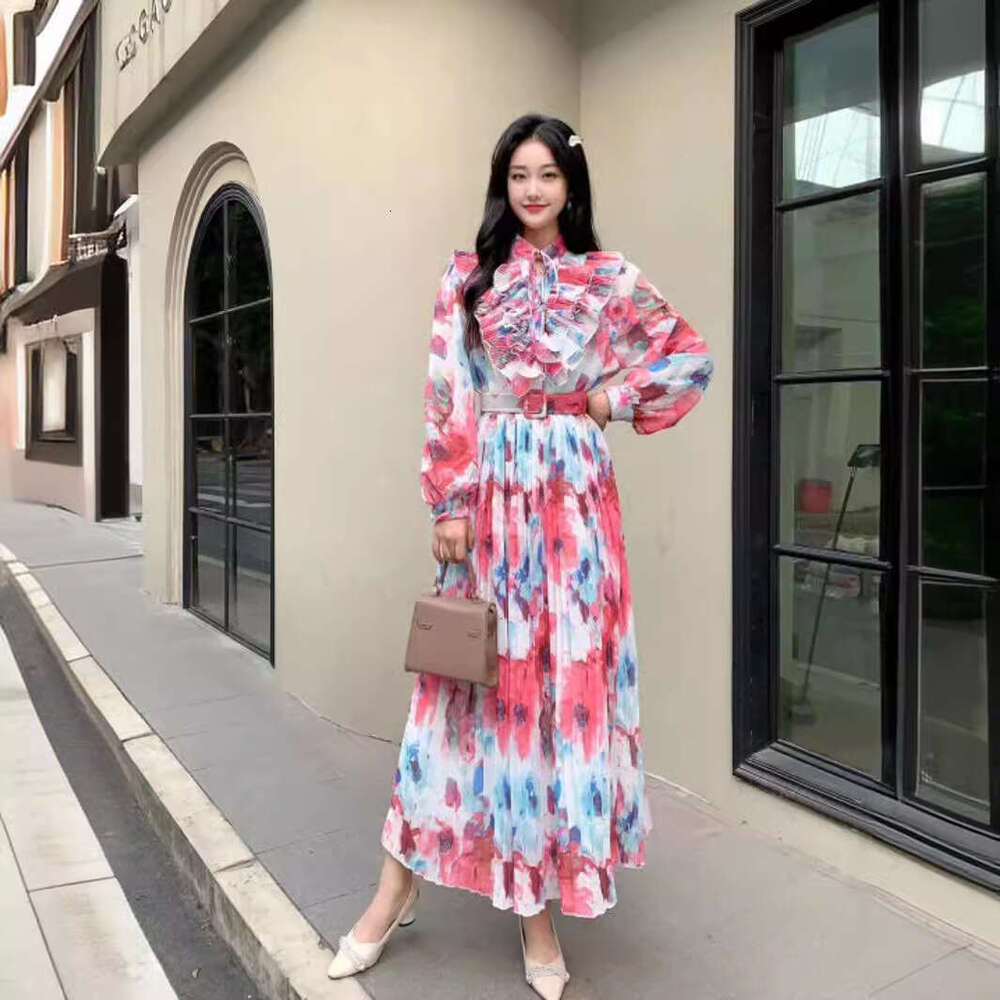 Spring New Seaside Vacation Fungus Edge Temperament Long Sleeved Printed Chiffon Pleated Waist Slimming Dress Short Self-cultivation Lace Dress SKINNY