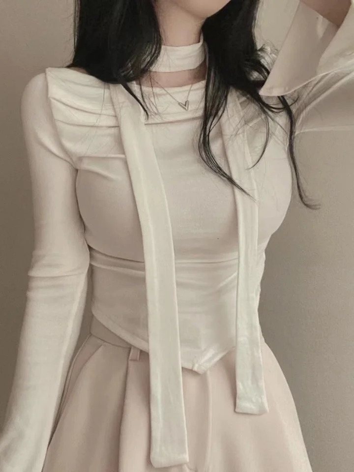 Y2K Crop T-Shirts Women sweet Chic Long Sleeve Top Female Vintage Fashion Off Shoulder Tee Lady Spring Casual Lace-Up T Shirt 240716