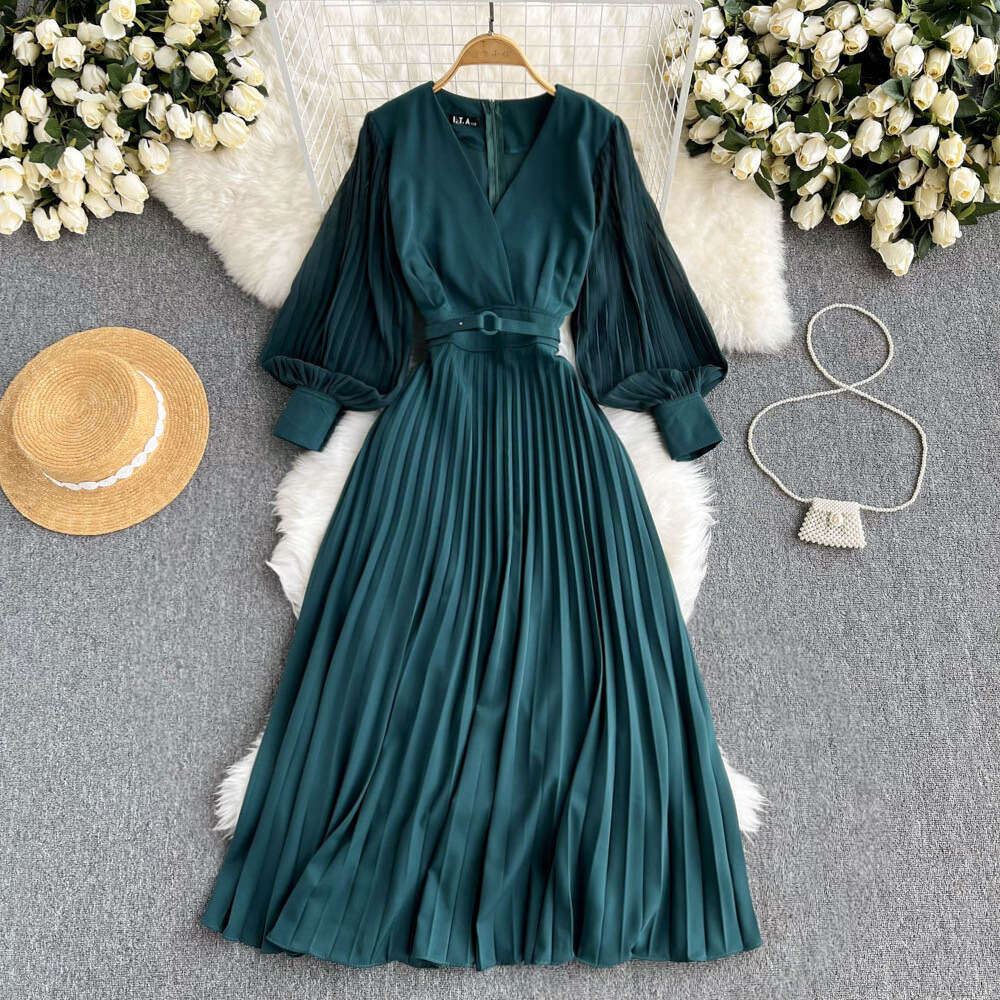 French V-neck Cinched Waist Dress, Mature Style, Medium Length Lantern Sleeves, Elegant Temperament, Pleated Skirt Temperament Loose Round Neck Dress