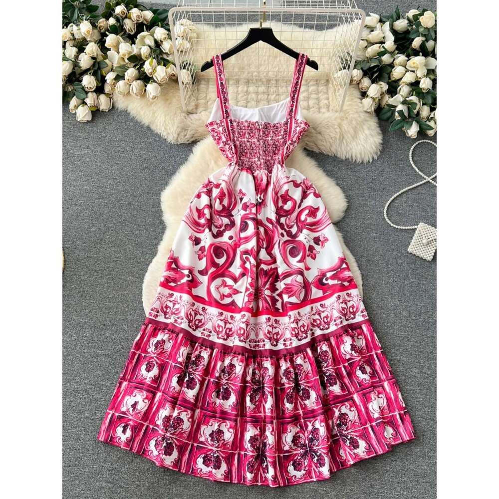 Bohemian Style Printed Camisole Dress for Women in Summer, Luxurious Light Luxury Vibe. A Waist Cinched and Elegant Long Skirt with A Large Swing Deni