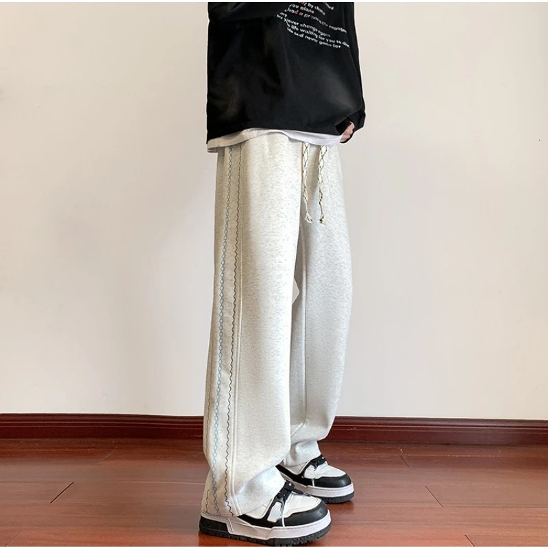 Mens Casual Pants Trendy Loose Wide Leg Pants Side Wave College Style Sports Sweatpants Elastic Waist Man Trousers 240708