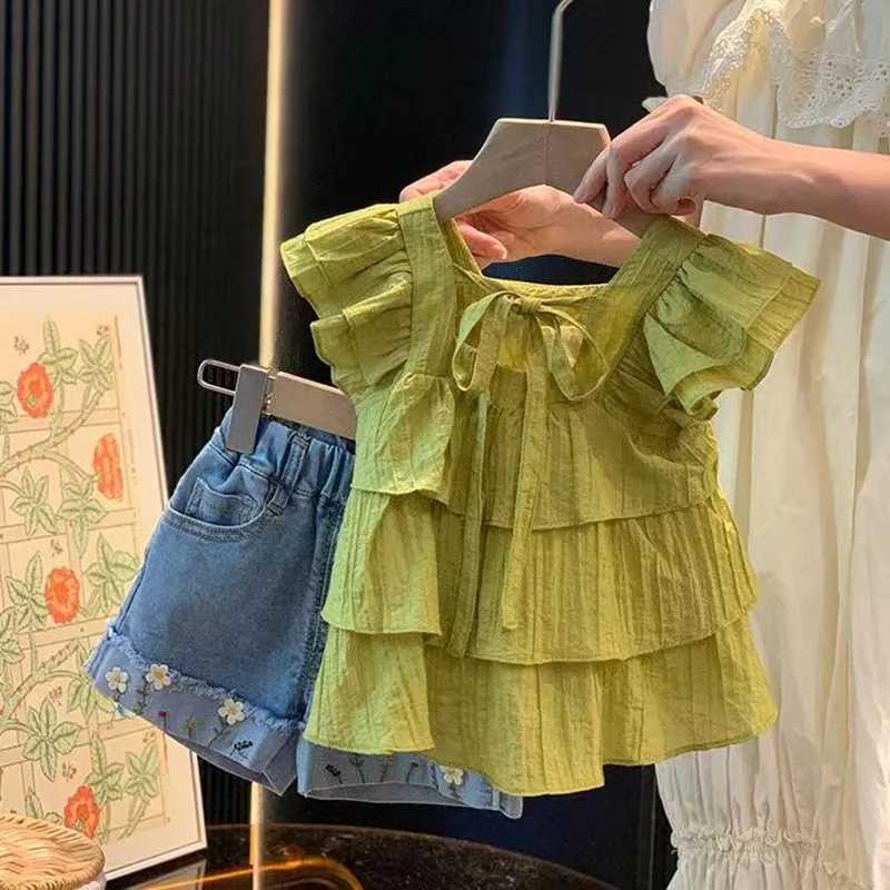 Clothing Sets Girls Summer Set 2024 New Childrens Cowboy Embroidered Shorts Baby Ruffle Edge Tank Top Skirt Two Piece Set Trendy