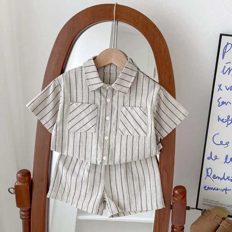 Clothing Sets Baby clothes 0-5-year-old baby retro striped short sleeved sports set 2024 summer childrens lapel shirt loosecasualtwo-pieceset 3KGV