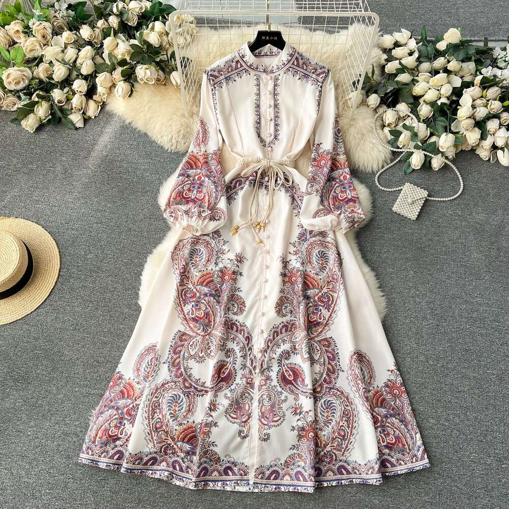 French Palace Style Design with Printed Slim Fit Long Bubble Sleeves, High-end and Exquisite Dress Self-cultivation Novelty Short High Waist Dress