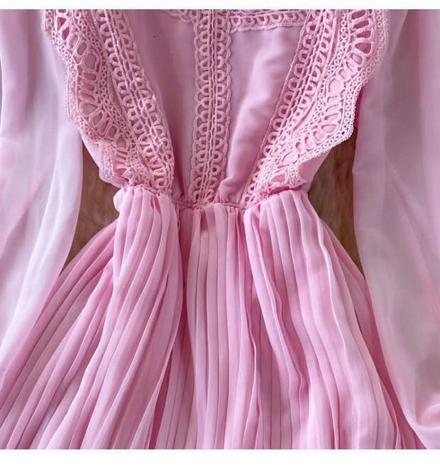 Dressed Lace Patchwork Pleated Chiffon Dress High Waisted and Slim Temperament, Featuring Long Skirt with A Large Hem Loose Waist Lace Dress BOHO DRES