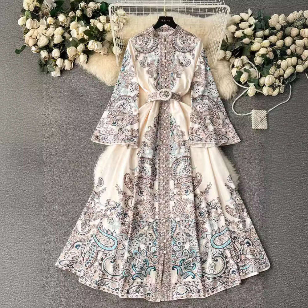 French Elegant Printed Dress, Western Style, Age Reducing Fashion, High Grade Feeling, Flare Sleeves, Waist Closing, Single Row Button Skirt High Wais