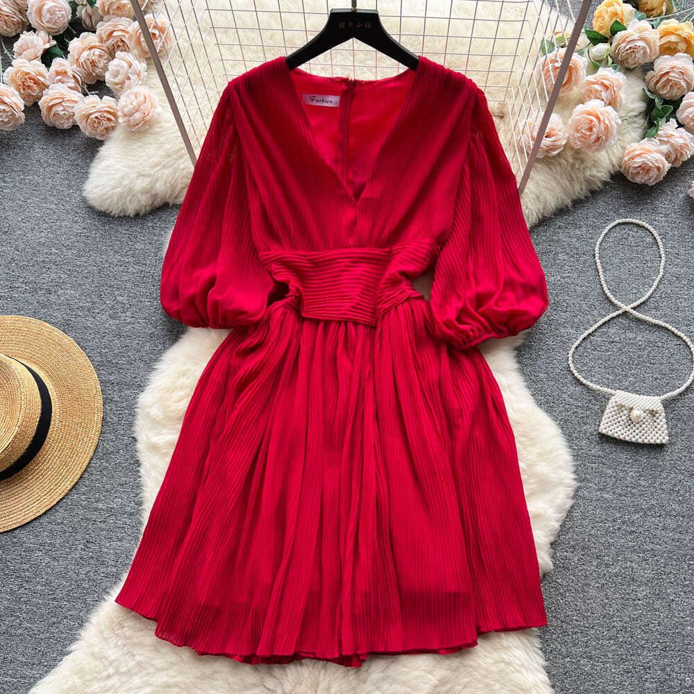 Wind V-neck Dress, Womens Summer French High-end Feeling, Light Luxury, Niche Lantern Sleeve Pleated Waist Cinched Midi Skirt Temperament High Waist D