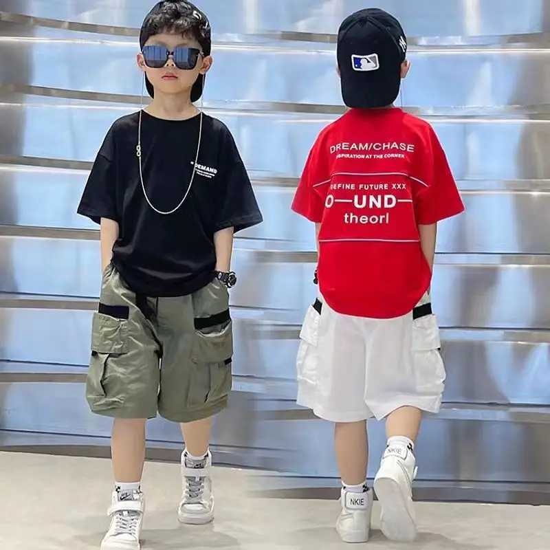 Clothing Sets 4-11Y Teenage Boys Clothing Set Summer New Fashionable Korean Childrens Loose Short sleeved T-shirt Shorts Two piece Set