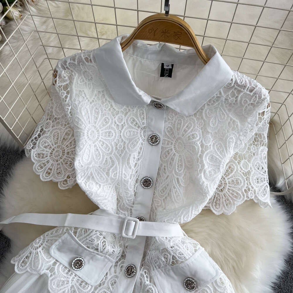 Summer Luxury and Socialite Temperament, Short Sleeved Lapel with Lace Patchwork, Slim Waist, A-line Pleated Dress for Women Temperament Waist Oversiz