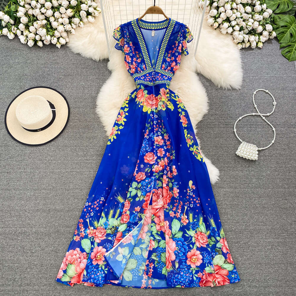 and Elegant Beach Vacation Skirt with Flying Sleeves, V-neck, Waist Waist, Slim Appearance, Single Breasted Print, A-line Large Dress Novelty Denim Dr