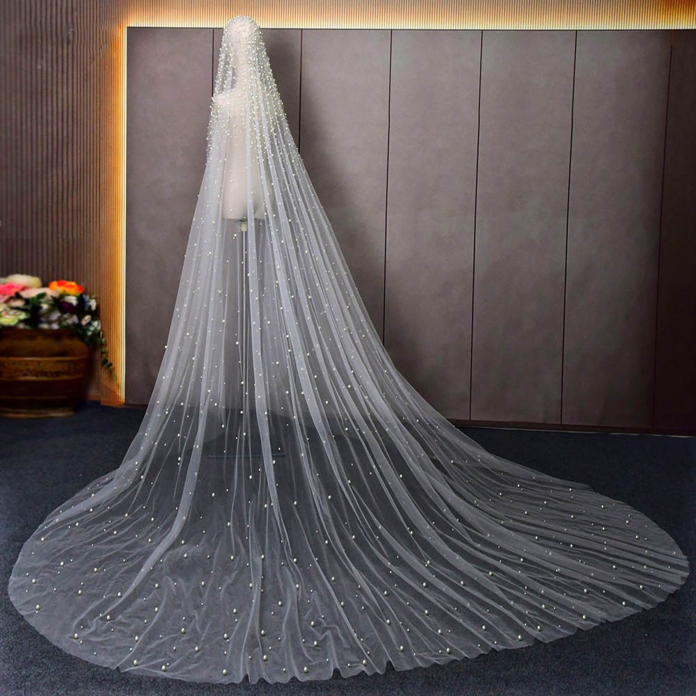 Gorgeous Wedding Veil More Pearls Beaded 3M Long Special Cut Cathedral Royal Bridal Veil with Comb Veil White Ivory Wedding Accessories