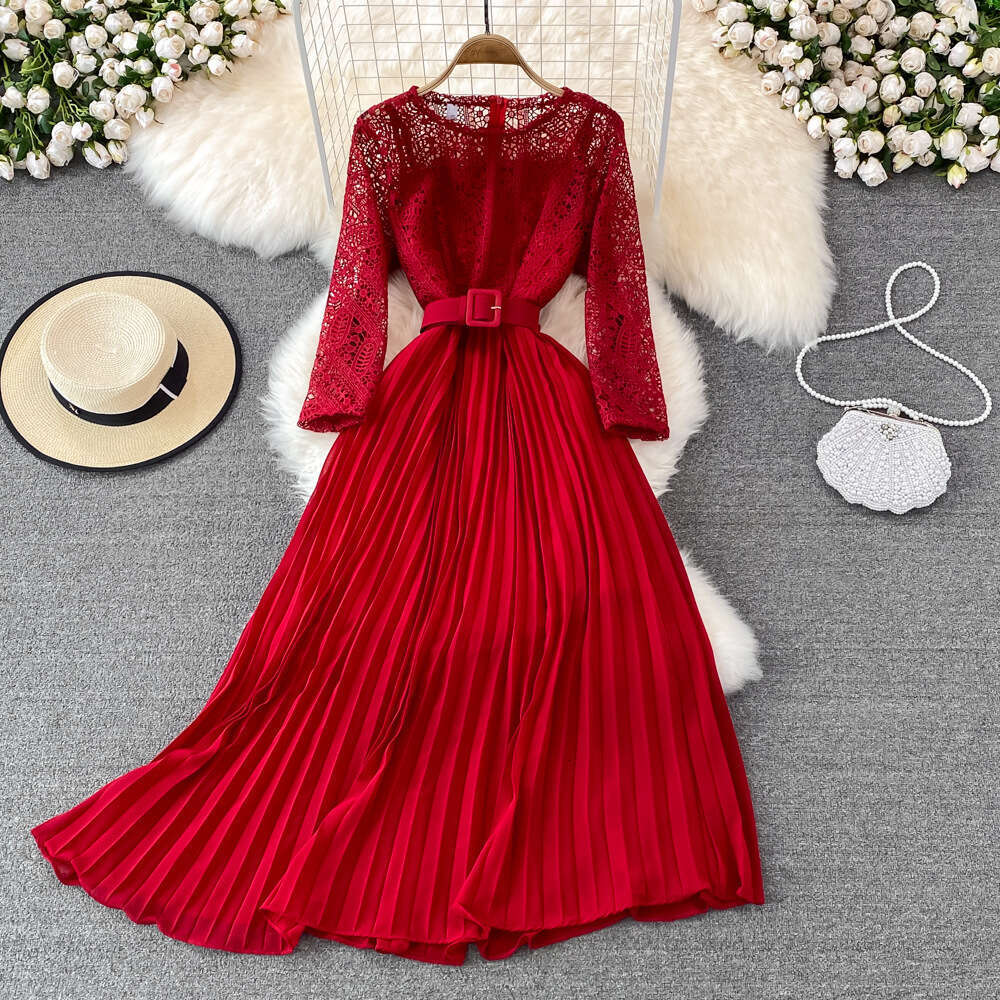 Feminine Socialite Temperament, High Waisted Slim Round Neck with Lace Patchwork Pleats, A-line Dress, Elegant and Large Hem Skirt Round Neck Dress