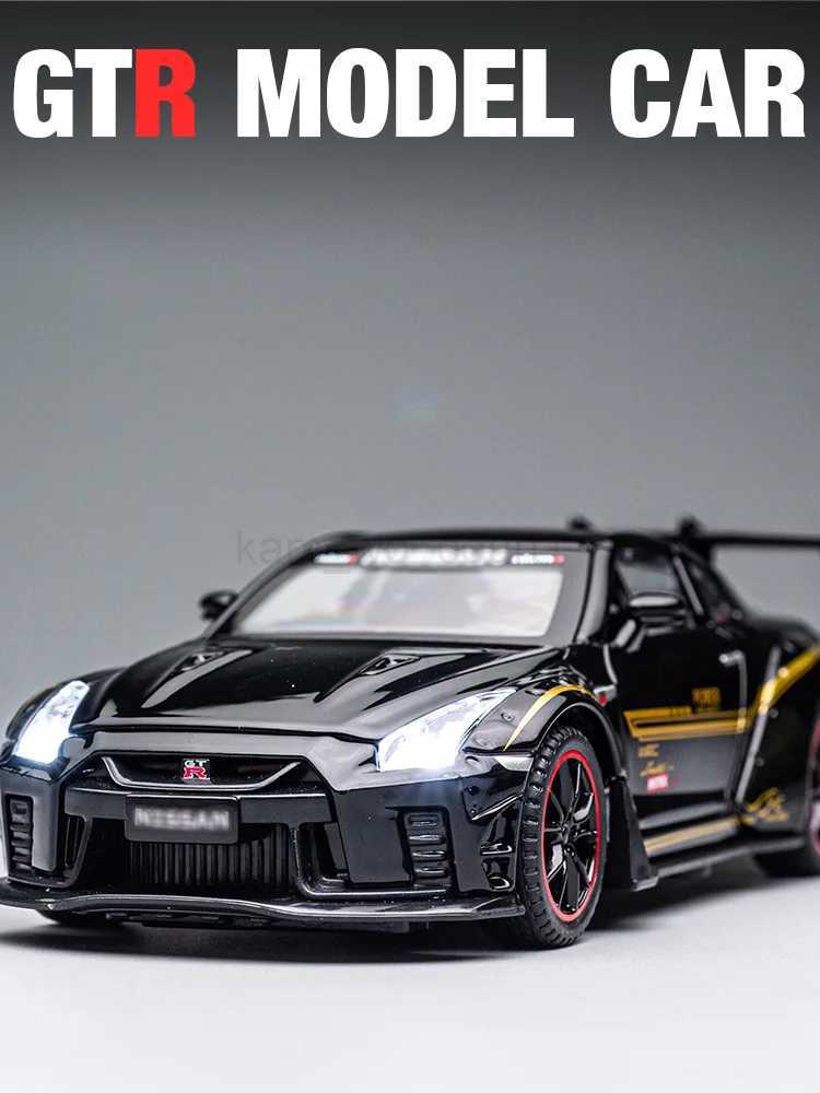 1/32 Nissan Skyline GTR R35 Nismo GT3 Racing Toy Car Model For Children RMZ CiTY Diecast Alloy Miniature Sound Light CollectionM240717