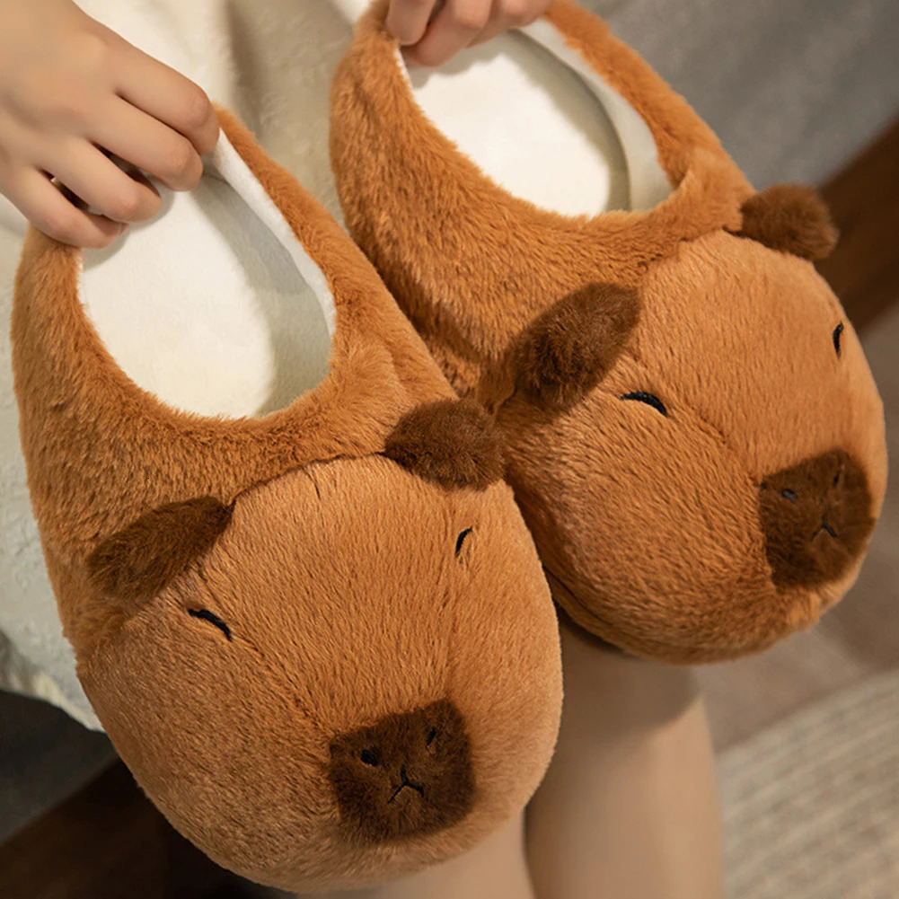 Women Cute Capybara Slippers Anti-Skid Capybara House Slippers Soft Capybara Animal Slippers Comfortable Outdoor Winter Slippers 240713