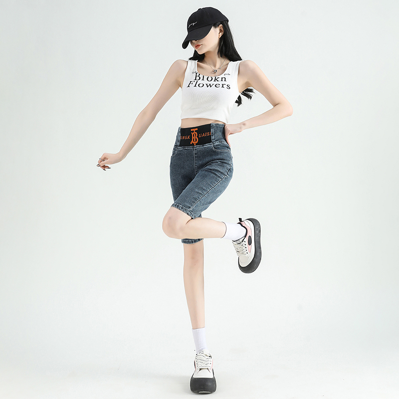 5569 denim shorts in summer, new high waisted, tight fitting, lightweight, elastic straight leg over the knee five quarter pants for women