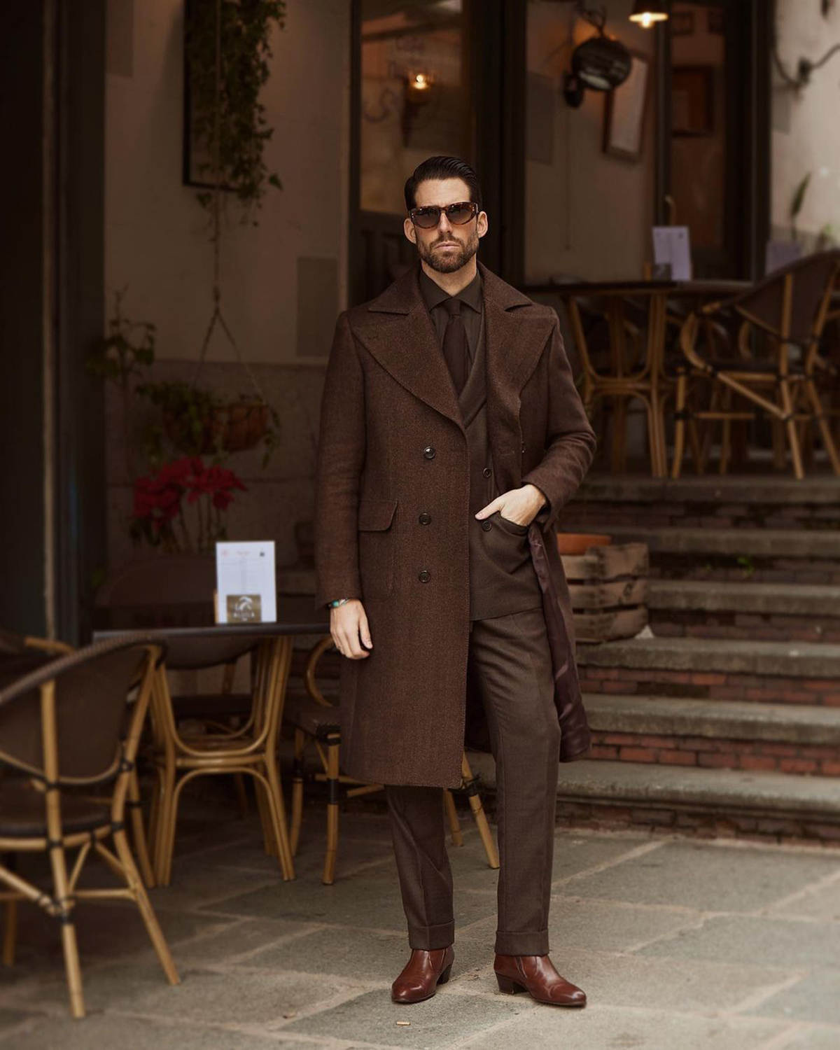 Formal Brown Men Suits Thick Wool Custom Made Double Breasted Tuxedos Peaked Lapel Blazer Back Vent Business High Quality Popular Cheap Price Long Coa