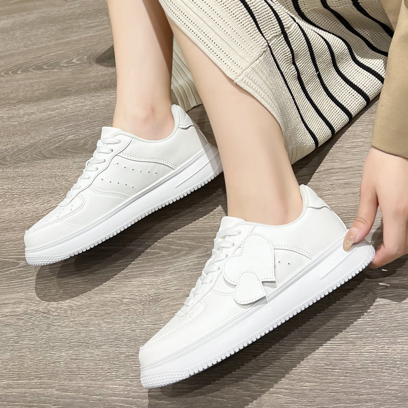 Hush Puppies 2024 Autumn New Lace up Love Little White Shoes Versatile and Age Reducing Leather Women's Casual Board Sneakers N4A02CM3