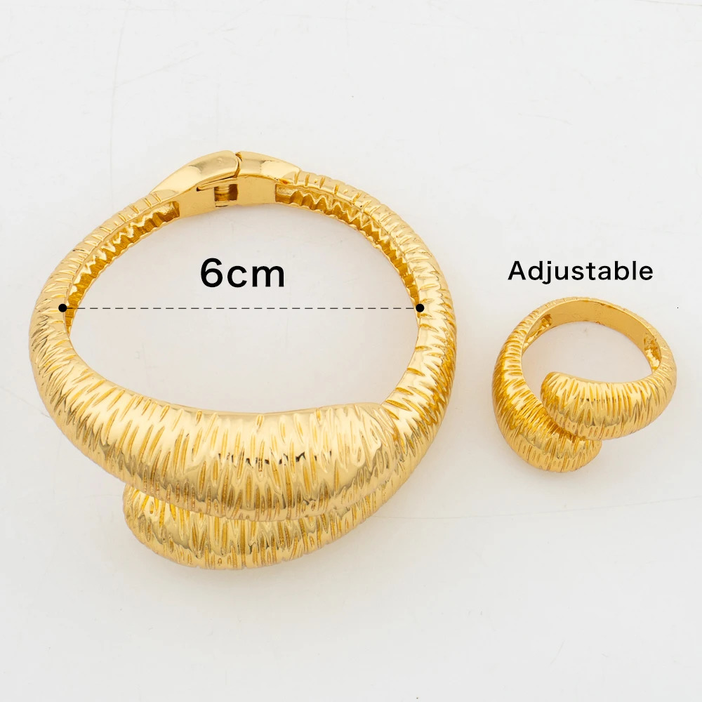 Cuff Bangle and Ring Jewelry Set for Dubai African 18k Gold Color Hand Bracelet Cocktail Ring Jewelry Set for Weddings Bride 240717