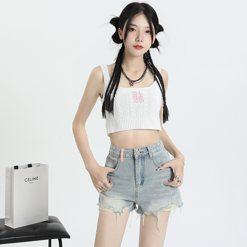 Broken hole denim shorts for women 2023 summer new style loose American high street slimming versatile wide leg A-line hot pants