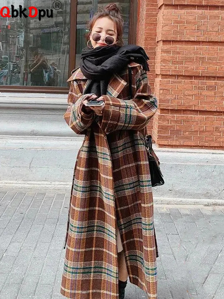 Mid Length Warm Wool Blend Plaid Coat Women Thick Streetwear Double Breasted Overcoat Winter Chic Woolen Korean Jackets 240715