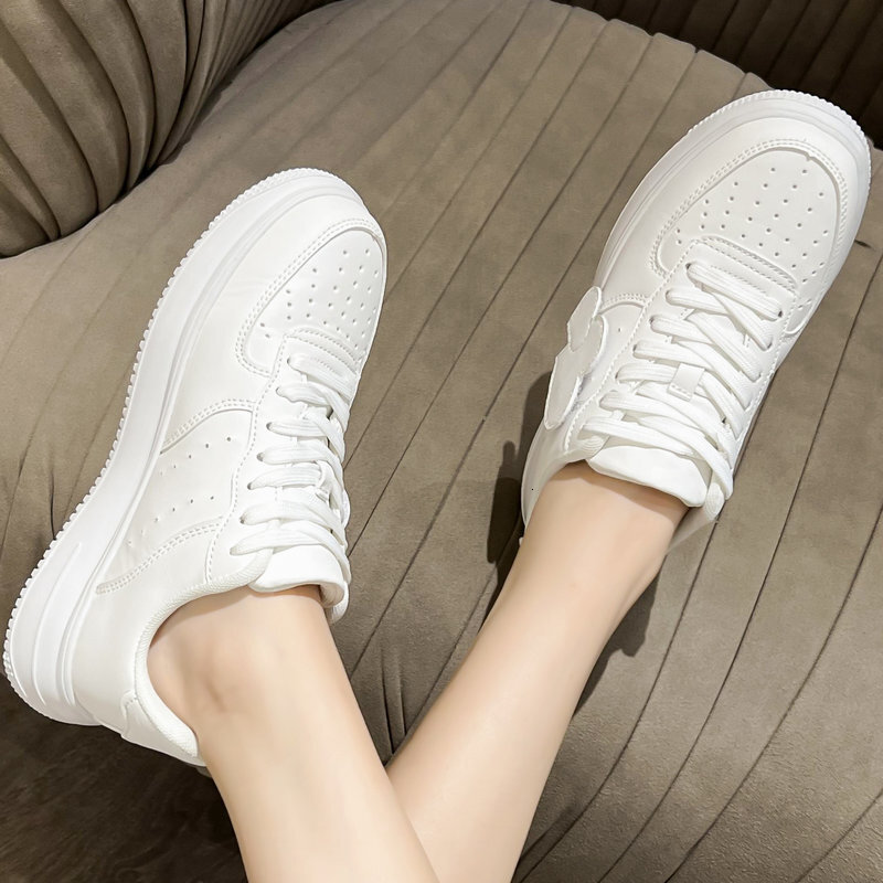 Hush Puppies 2024 Autumn New Lace up Love Little White Shoes Versatile and Age Reducing Leather Women's Casual Board Sneakers N4A02CM3
